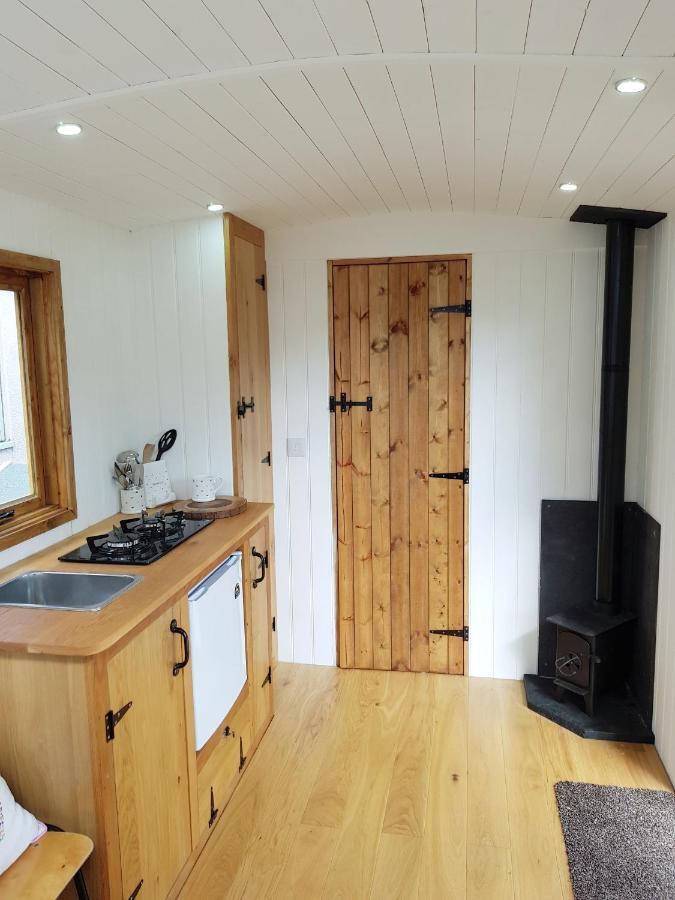 The Llama Hut Kirklevington ภายนอก รูปภาพ